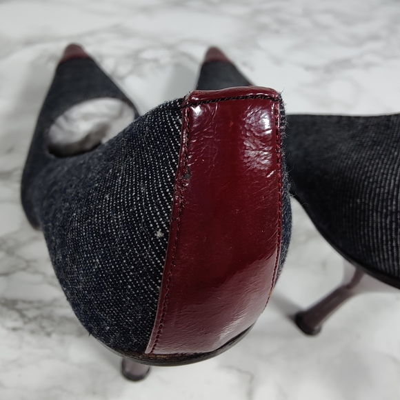 Dolce and Gabbana Denim Stilettos with Burgundy Leather Accents Size 39 1/2 - Picture 11 of 15